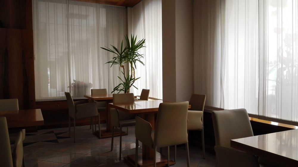 בלונו Albergo Delle Alpi מראה חיצוני תמונה