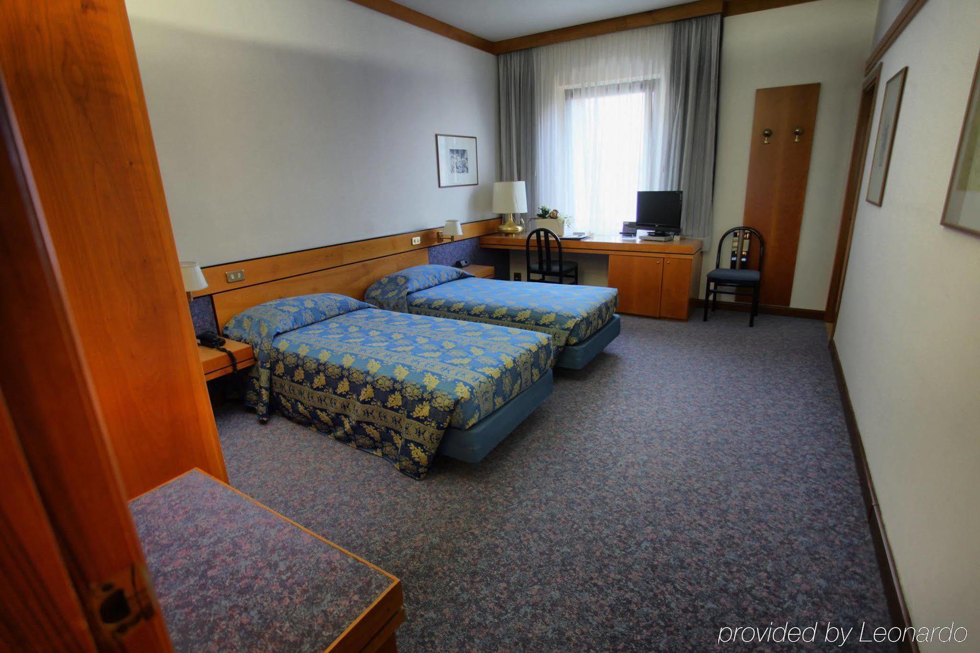 בלונו Albergo Delle Alpi מראה חיצוני תמונה