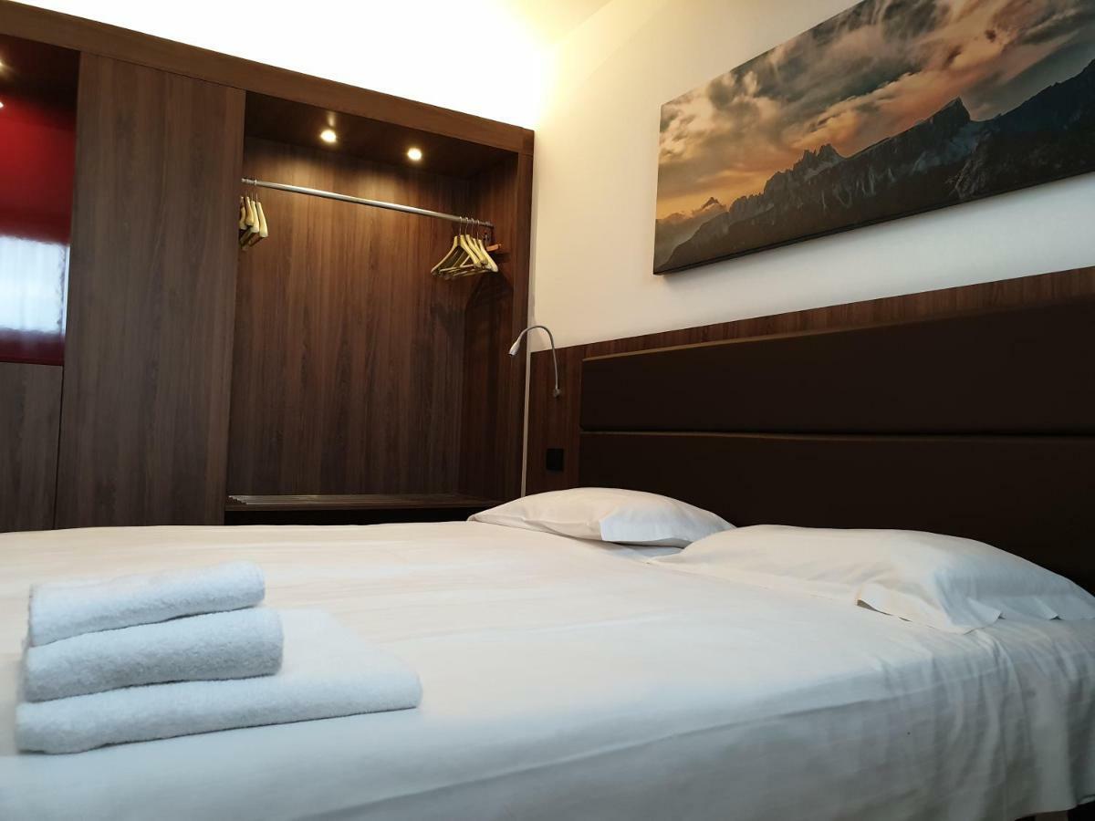 בלונו Albergo Delle Alpi מראה חיצוני תמונה