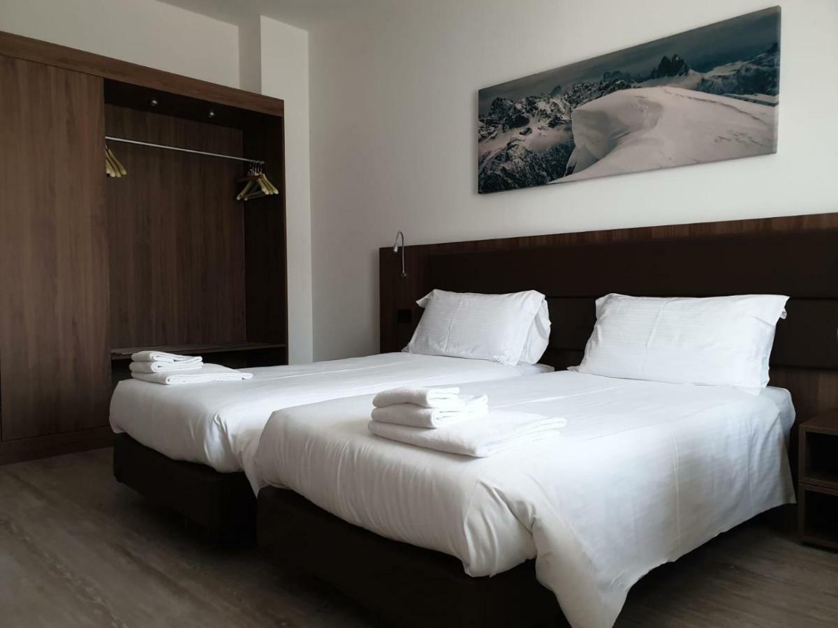 בלונו Albergo Delle Alpi מראה חיצוני תמונה